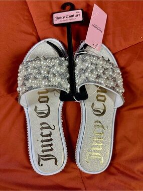 Juicy Couture Pearl-Embellished White Slide Sandals